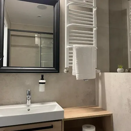 Wolnosci 6 Self Check-in 24h Posen