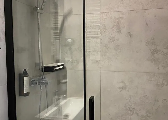 Wolnosci 6 Self Check-in 24h דירה