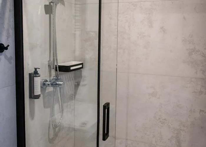 Wolnosci 6 Self Check-in 24h بوزنان